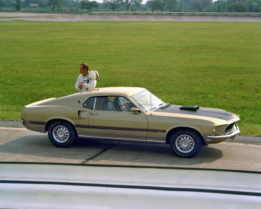  Ford Mustang 1969 года  (фото 8 из 23)